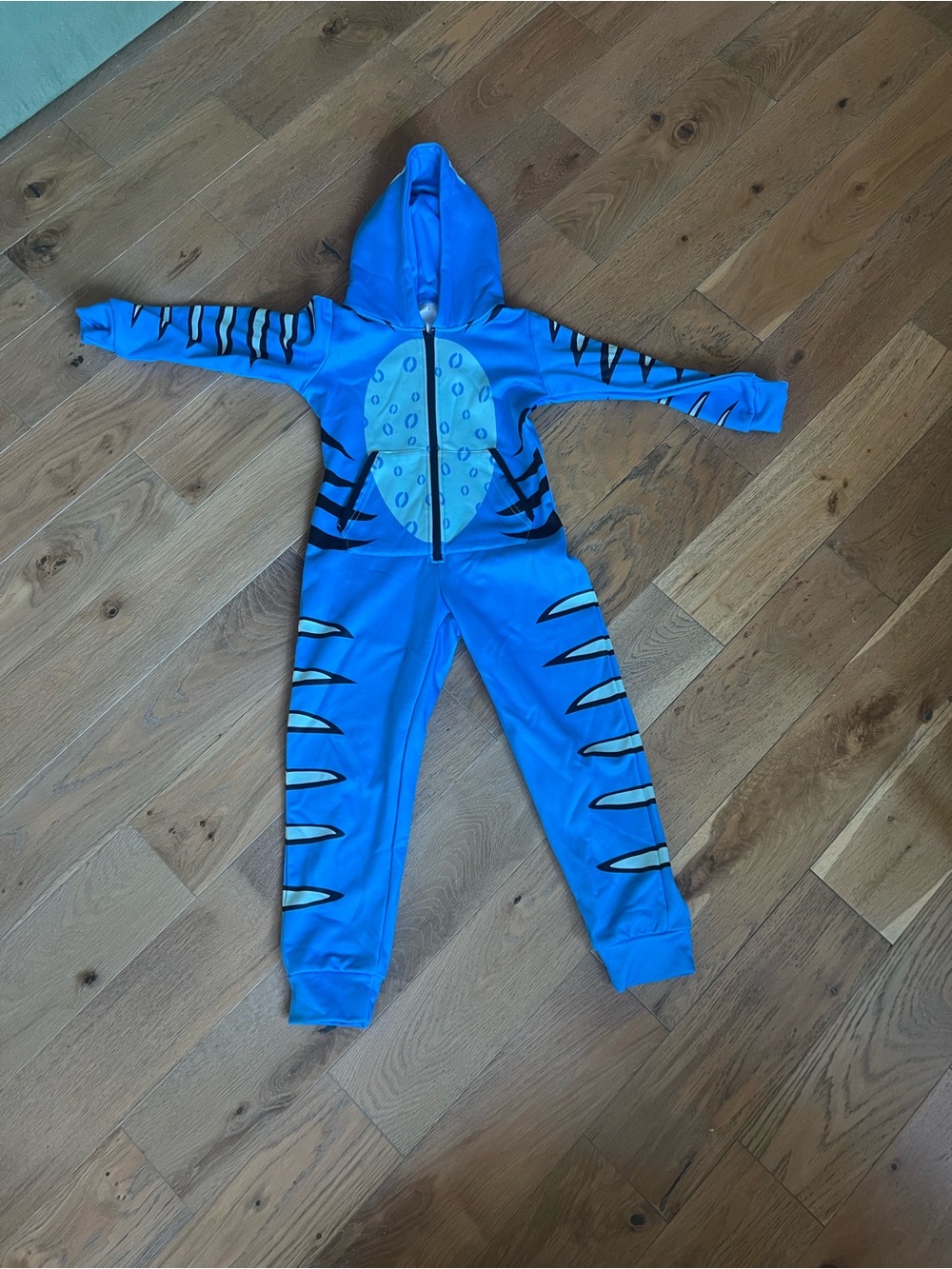K-pop Demon Hunters Derpy Tiger Costume- mask included size 6 kids.